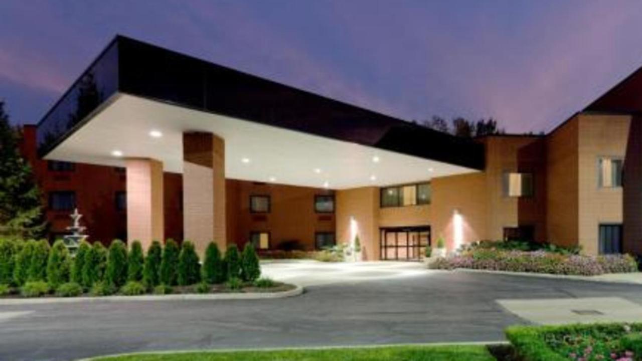 Hotel Wingate By Wyndham Mentor Oh Exterior foto